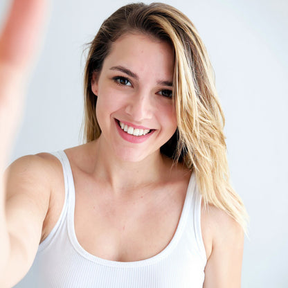 LipTeaser Hybrid Lip Balm